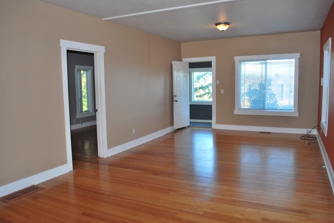 Photo - 6027 6th Ave NE