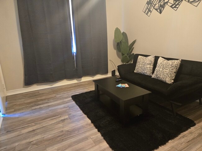 Photo - 4510 Rosemont Pl