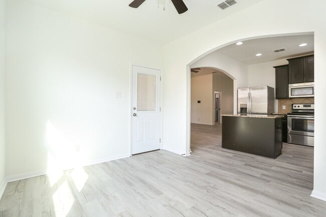 Photo - New Braunfels Home In Magnolia Springs