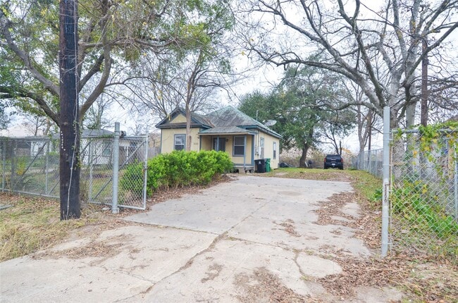 Photo - 10340 Tanner Rd