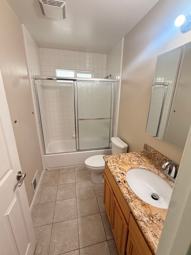 Photo - 1371 Kingfisher Way Unit 1