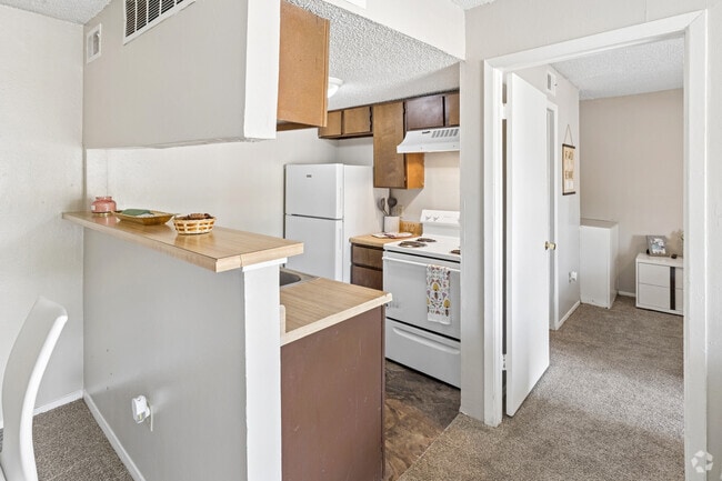 Floor Plan 2 - 1BR, 1BA - 515SF - Kitchen