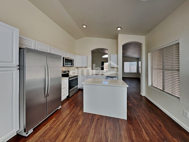 Photo - 1272 W Lark Dr