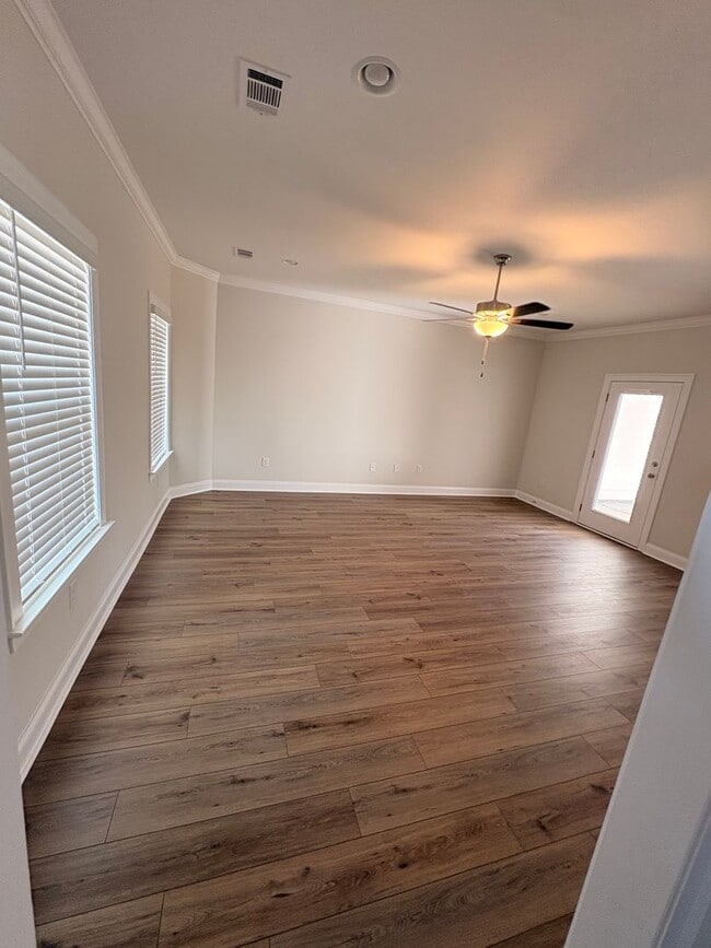 Photo - 110 Alva Ct Unit 110 Alva Court