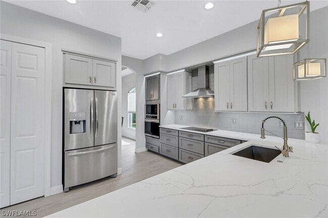 Photo - 19946 Estero Verde Dr