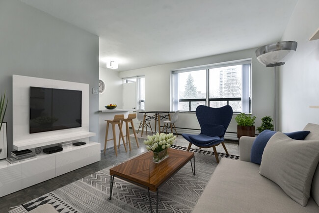 Photo - 151 St George St Unit 00605