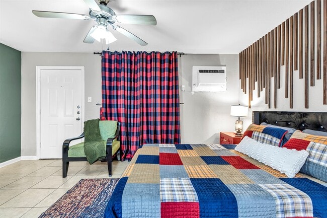 Photo - 1840 Richmond Ave. Unidad 08