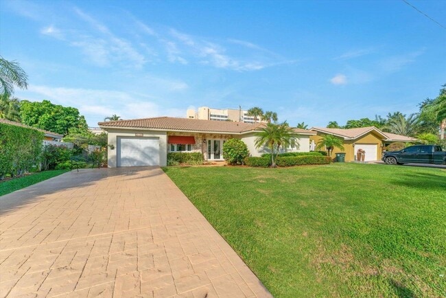 Photo - 829 NW 7th St House