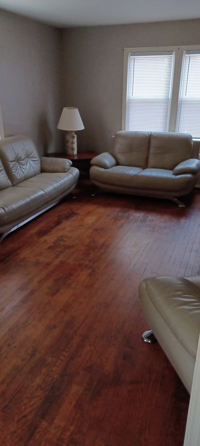 Photo - 50 Orton Ave Unit 4