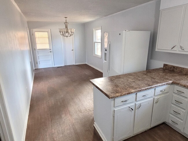 Photo - 2201 Windcrest Dr