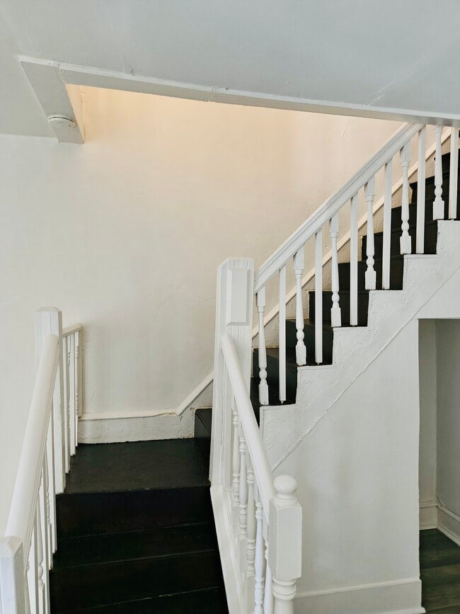 Photo - 124 W Sylvania St