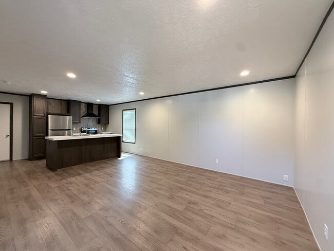 135 Prairie Dr