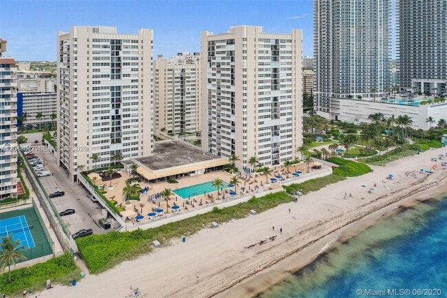 Building Photo - 1904 S Ocean Dr Unit 1607