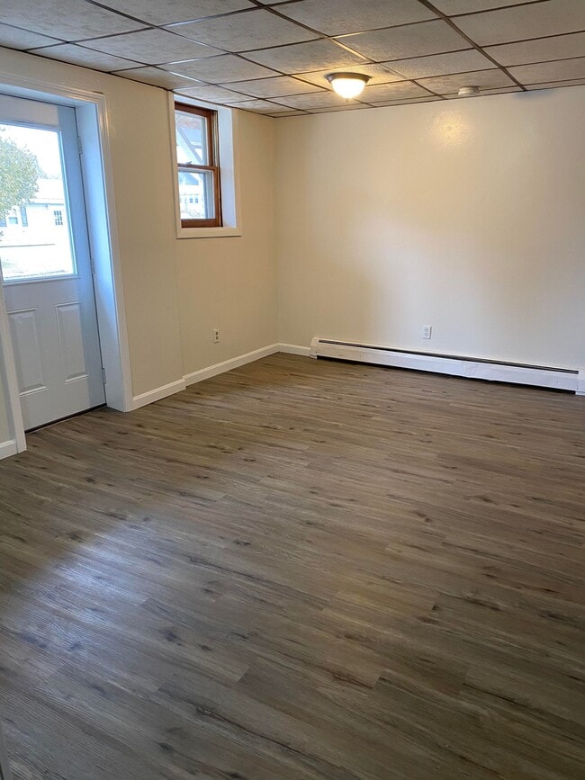 Photo - 916 Main St Unit 1