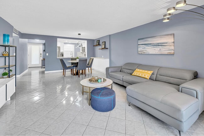 Photo - 311 SE 3rd St Unit 102