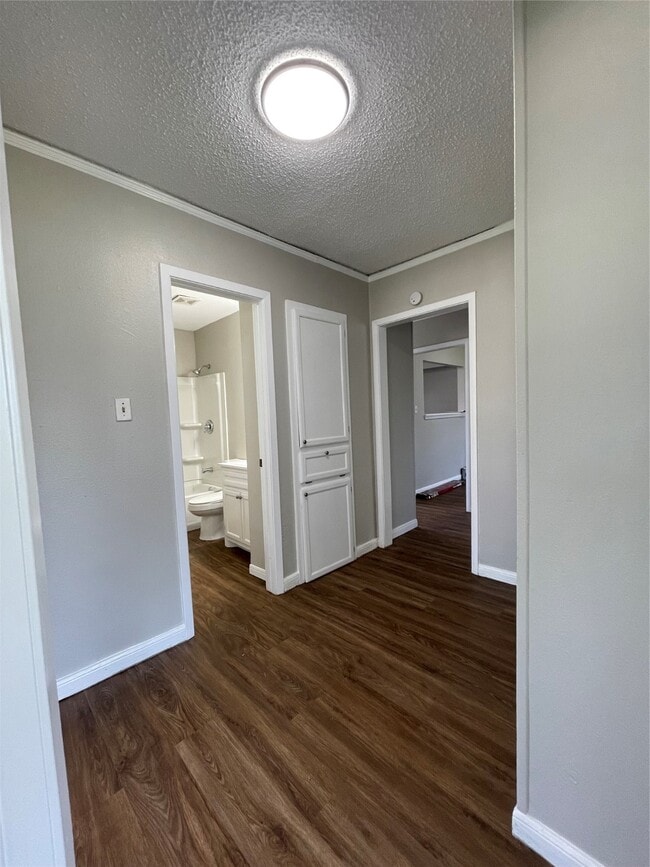 Photo - 1731 W 8th St