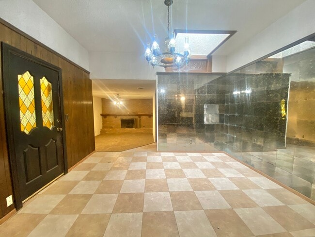 Photo - 2019 42nd St Unit Main