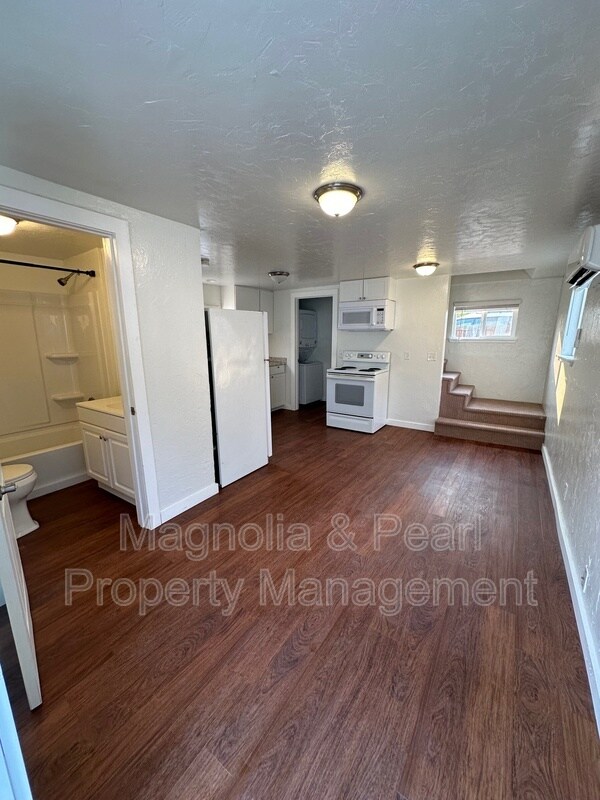 Photo - 617 S 10th Ave House