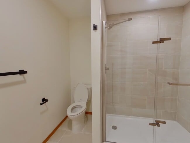1401 E Douglas Ave Unit 1401 E Douglas Ave, Apt B