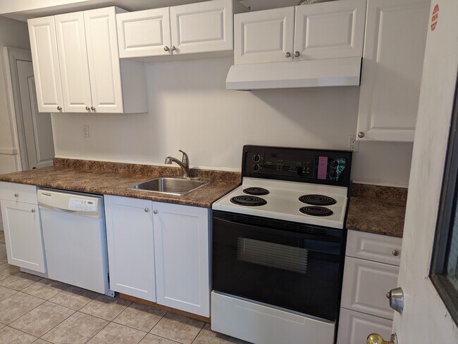 Photo - 959 Main St E Unité 4 - 2Br1Wr