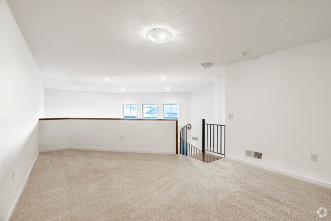 Quayside - Loft 2BR, 2BA - 1,700SF - Loft