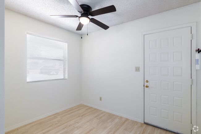 2BR, 1BA - 850SF - Dining Room - Los Arcos and Starlight Court