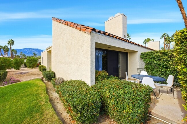 Photo - 436 Sunningdale Dr