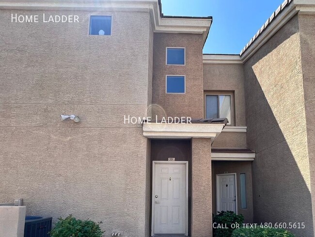 Photo - 1335 E June St Townhome