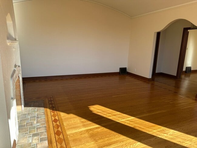 Photo - Mt Davidson Manor Home for Rent