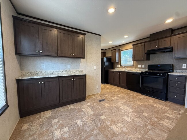 Photo - 11975 Creekview Ave