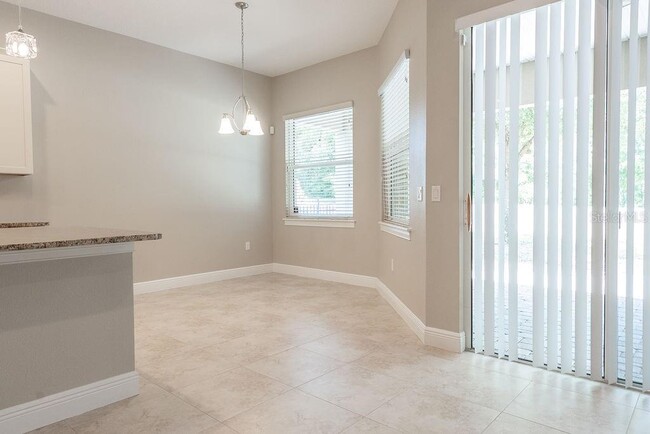 Photo - 906 Victoria Hills Dr S