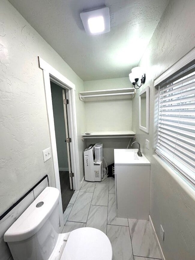 Photo - 904 Silver St Unidad 904.5