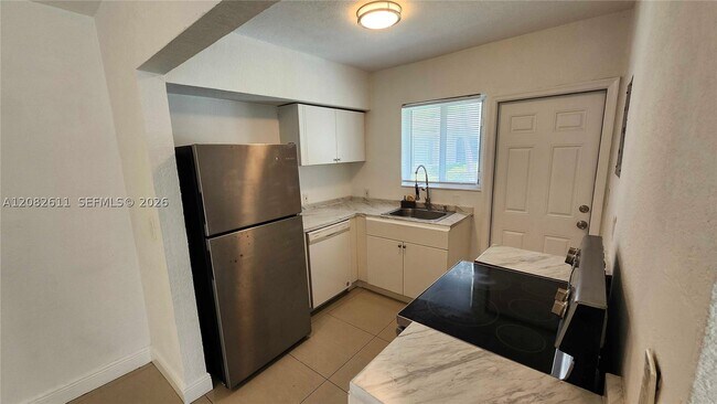 Photo - 9770 E Bay Harbor Dr Unit 6S