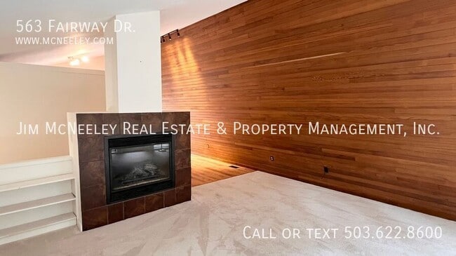 Photo - 563 Fairway Dr