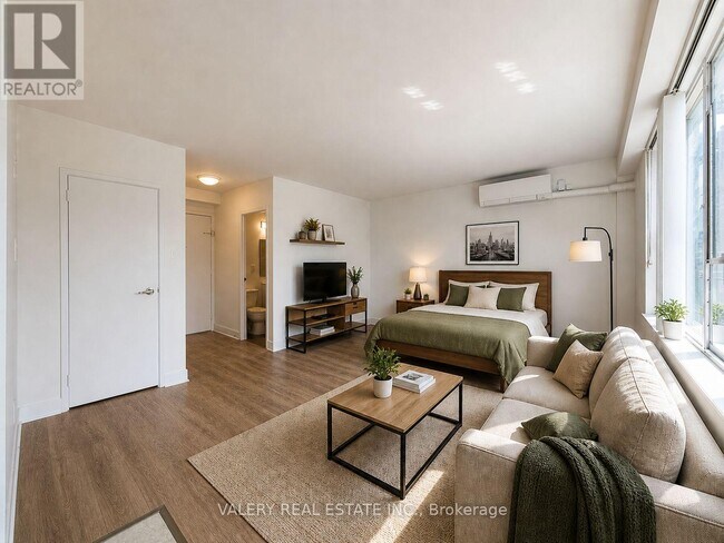 Photo - 161 St George St