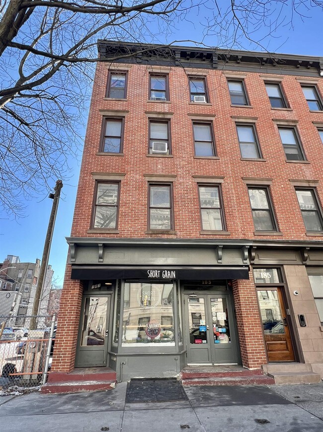Building Photo - 183 Montgomery St Unit 3 Rental
