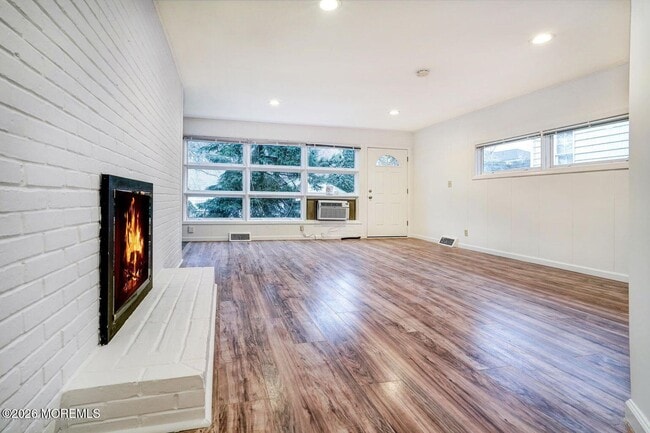 Photo - 59 Lakewood Rd