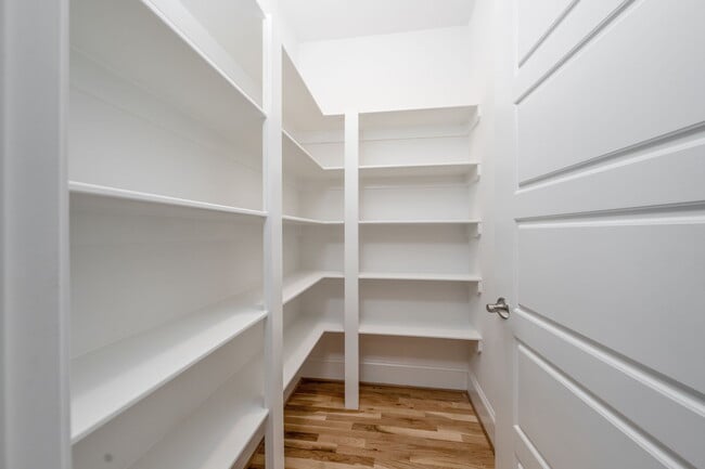 Building Photo - 3818 Lands End Ct Rental