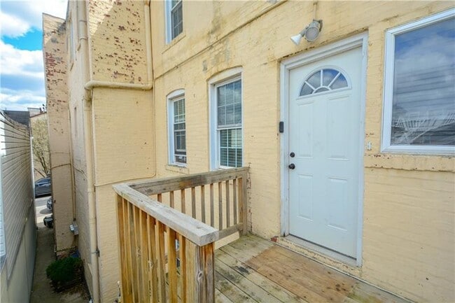 Photo - 180 S 17th St