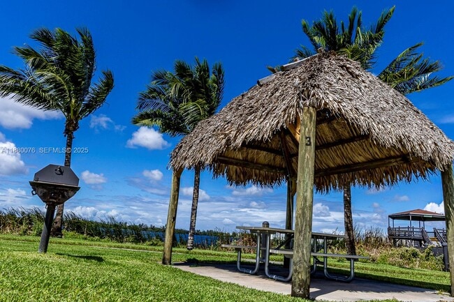 Photo - 109 Lake Emerald Dr Unit 209