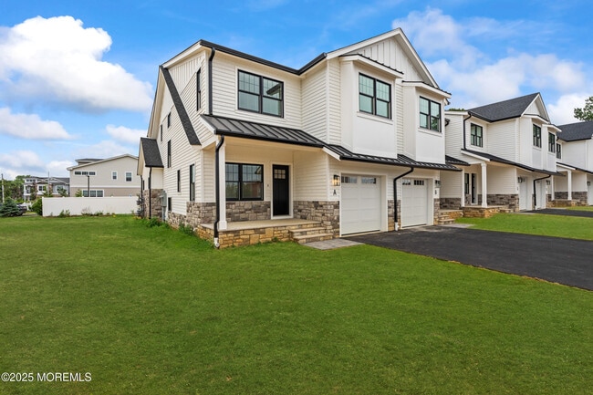 Photo - 215 Brighton Ave