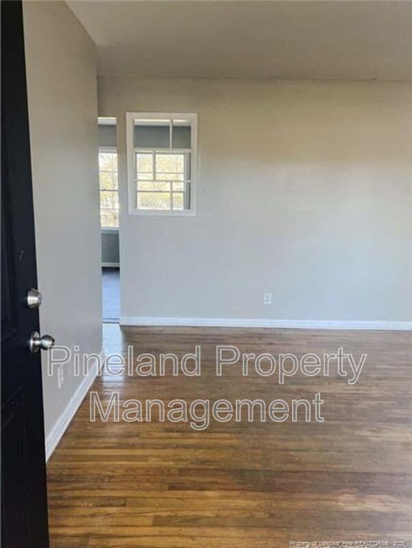 Photo - 321 Prairie Ct