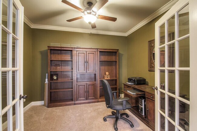 Photo - Holiday Promo. 1/2 off first months rent.....