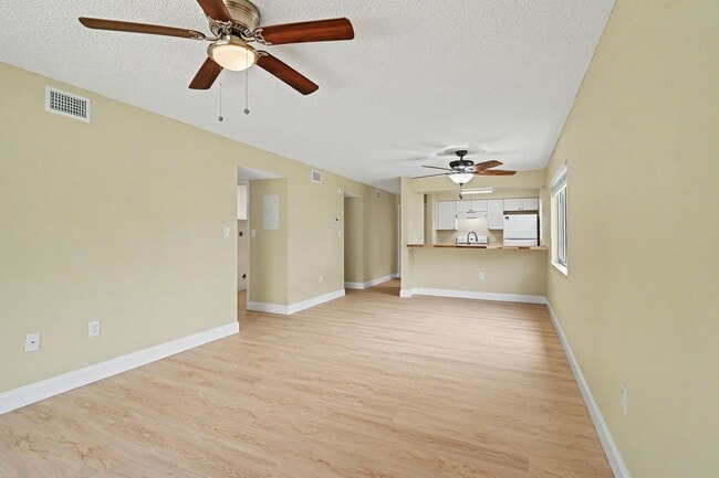 Photo - 2290-2296 Fox Hollow Dr. Unit 2294