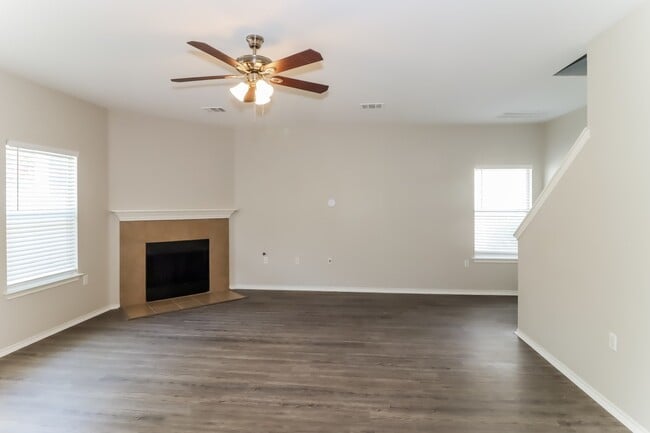 Photo - 5608 Kleberg Trail
