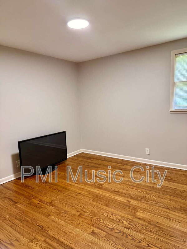 Photo - 322 Arrington St