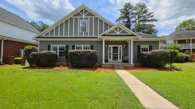 Building Photo - 3120 Mayflower Ln