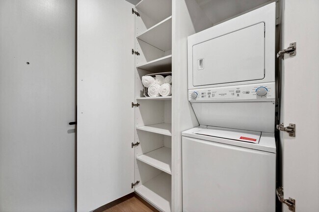 808_interior_laundry