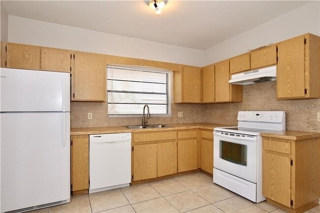 Photo - 702 S Summerlin Ave