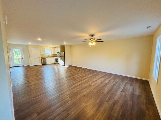 Photo - 175 Craig St
